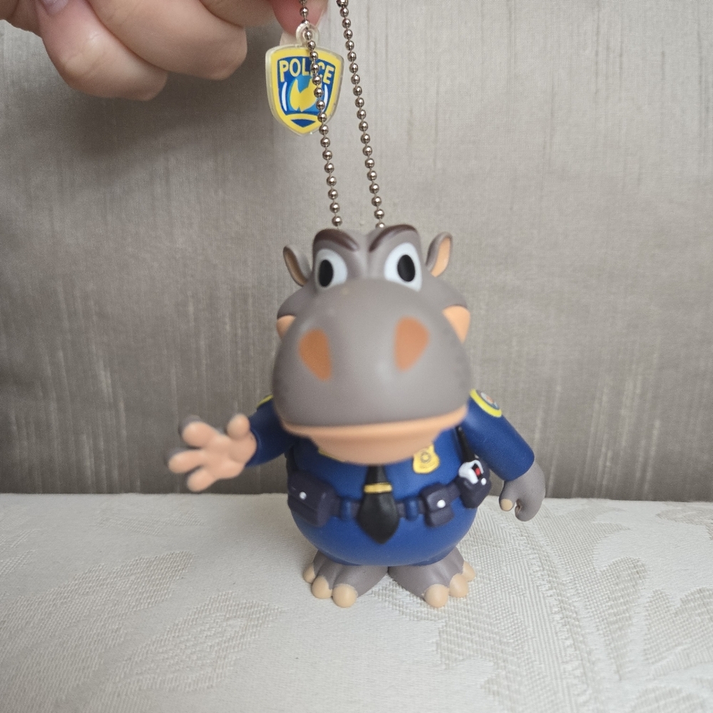 *3 for $15* Disney x MINISO Zootopia "Officer Higgins" Keychain
